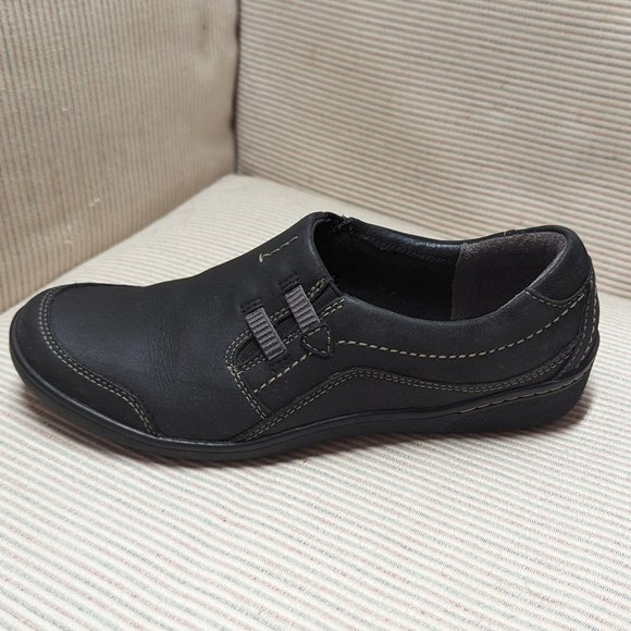 Clarks leather casual slip-on flats black size 6 EUC - Picture 6 of 9